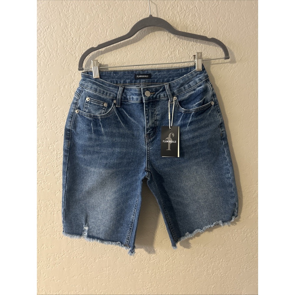 Flamingals Women's Denim Bermuda Raw Hem Stretchy Shorts NWT Size Small Blue